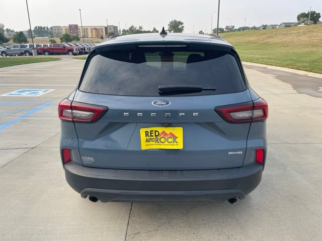 Certified 2025 Ford Escape ST-Line Select AWD/4WD image 5