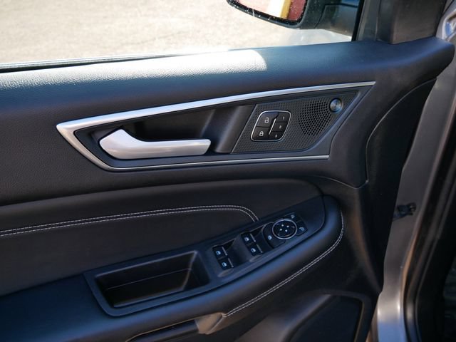 Certified 2024 Ford Edge Titanium AWD/4WD image 15