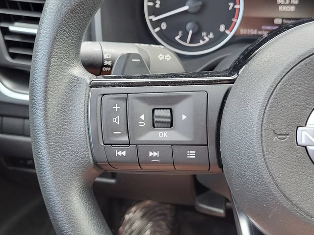Used 2023 Nissan Rogue SV FWD image 22