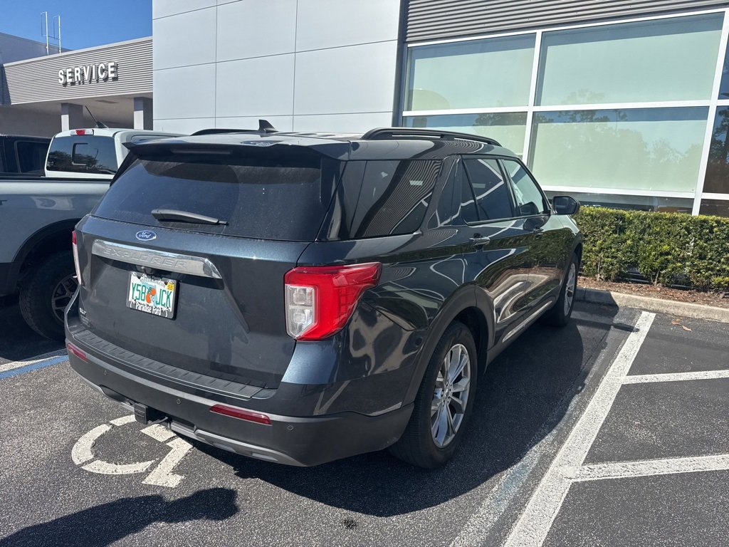 Certified 2022 Ford Explorer XLT w/ Equipment Group 202A image 6