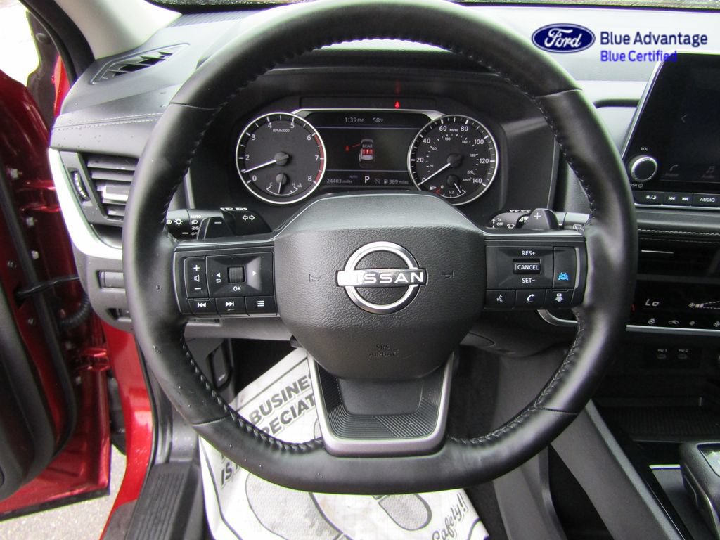 Used 2025 Nissan Rogue SV w/ SV Premium Package AWD/4WD image 22