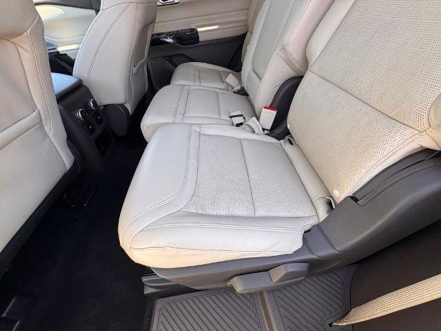 Certified 2021 Ford Explorer Platinum w/ Equipment Group 601A AWD/4WD image 31