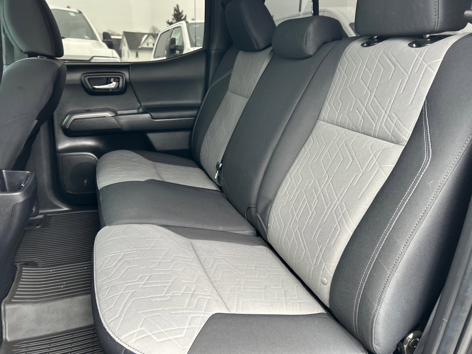 Used 2023 Toyota Tacoma TRD Off-Road image 11