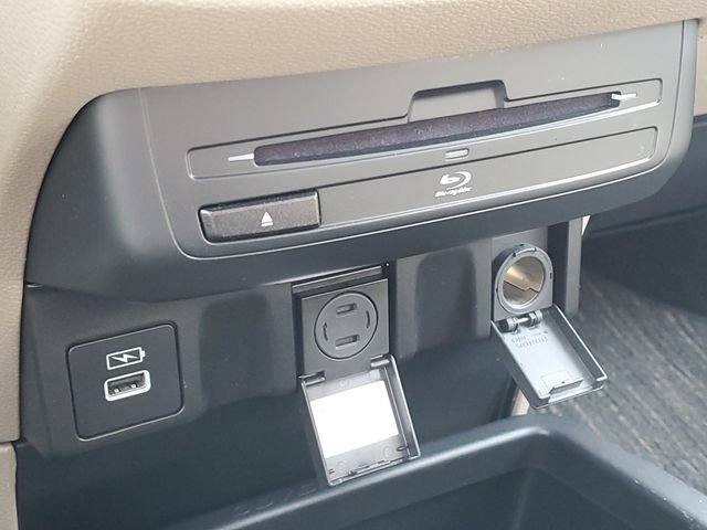 Used 2023 Honda Odyssey Elite image 22