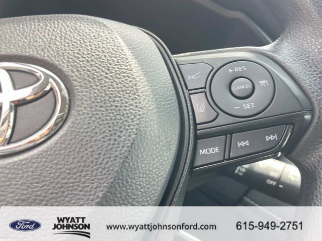 Used 2024 Toyota RAV4 LE AWD/4WD image 31