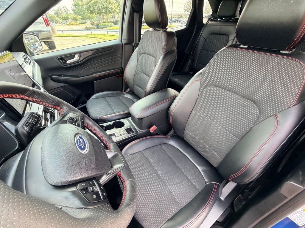 Certified 2023 Ford Escape ST-Line w/ Tech Pack #1 FWD image 22