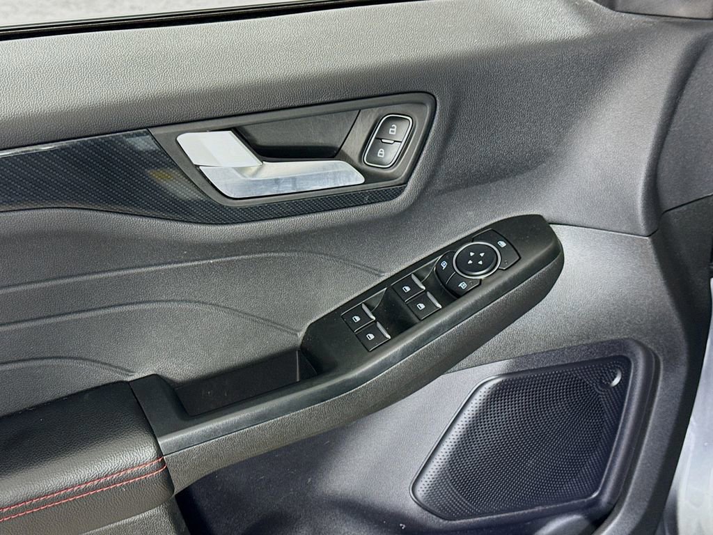 Certified 2023 Ford Escape ST-Line w/ Equipment Group 301A image 18