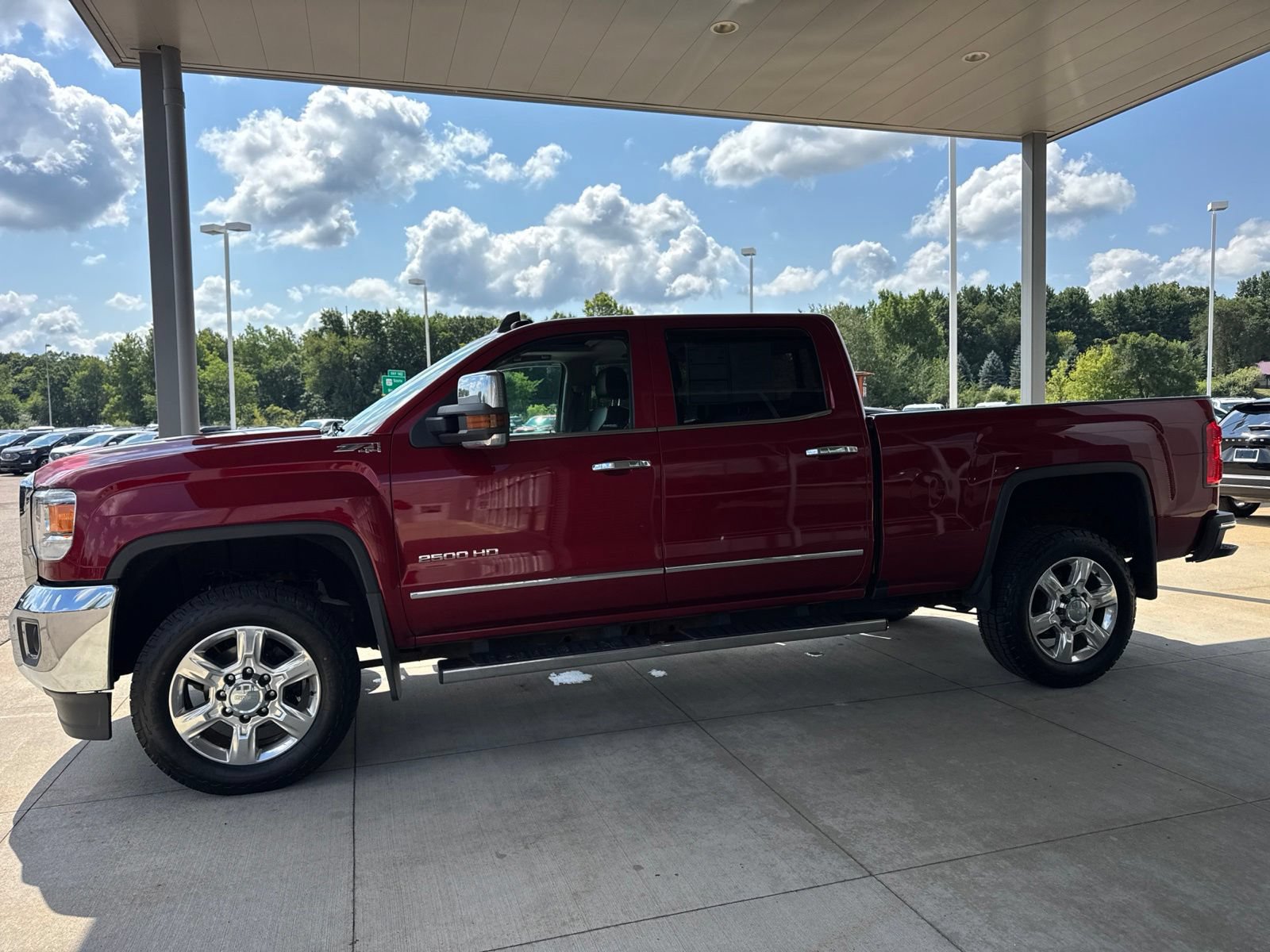 Used 2018 GMC Sierra 2500 SLT AWD/4WD image 4