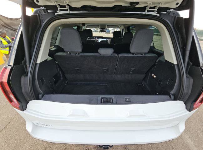 Certified 2025 Ford Expedition Active AWD/4WD image 12