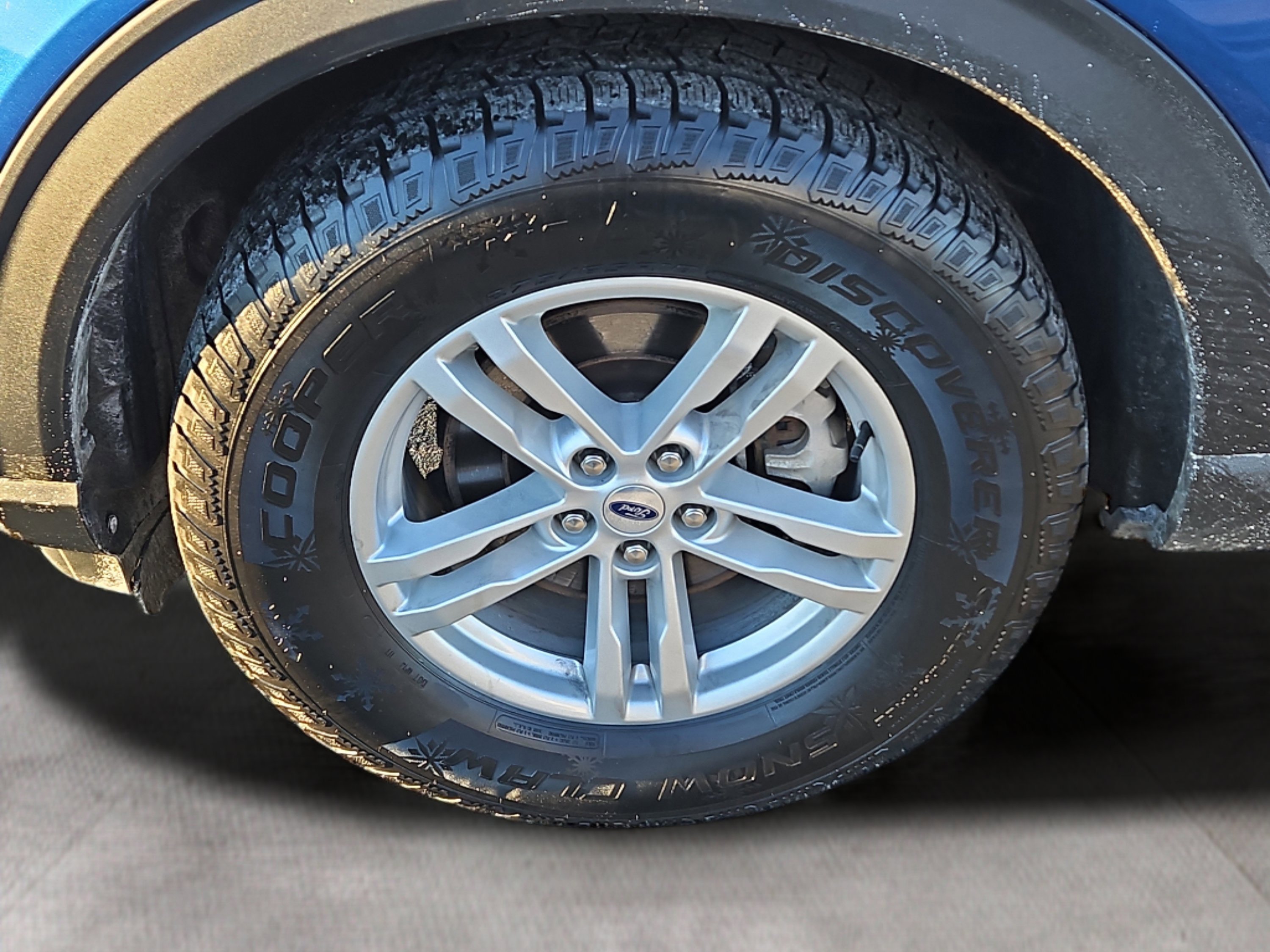 Certified 2022 Ford Explorer XLT w/ Equipment Group 202A image 31