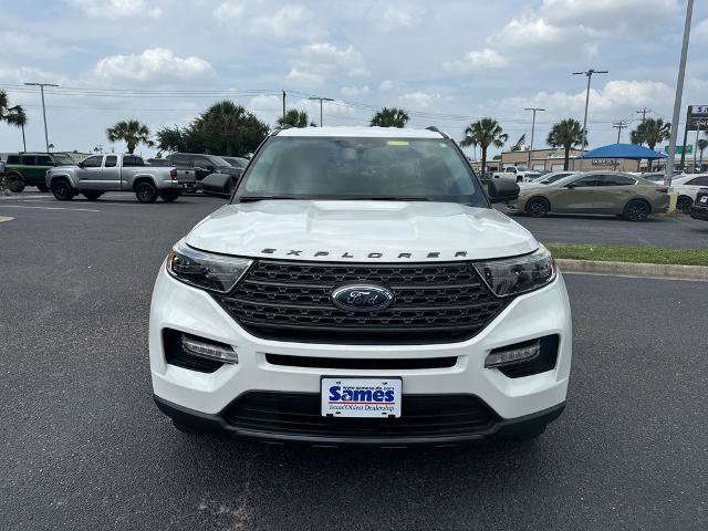 Certified 2021 Ford Explorer XLT w/ Equipment Group 202A RWD image 6