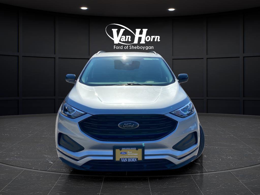 Certified 2024 Ford Edge SE w/ Black Appearance Package AWD/4WD image 2