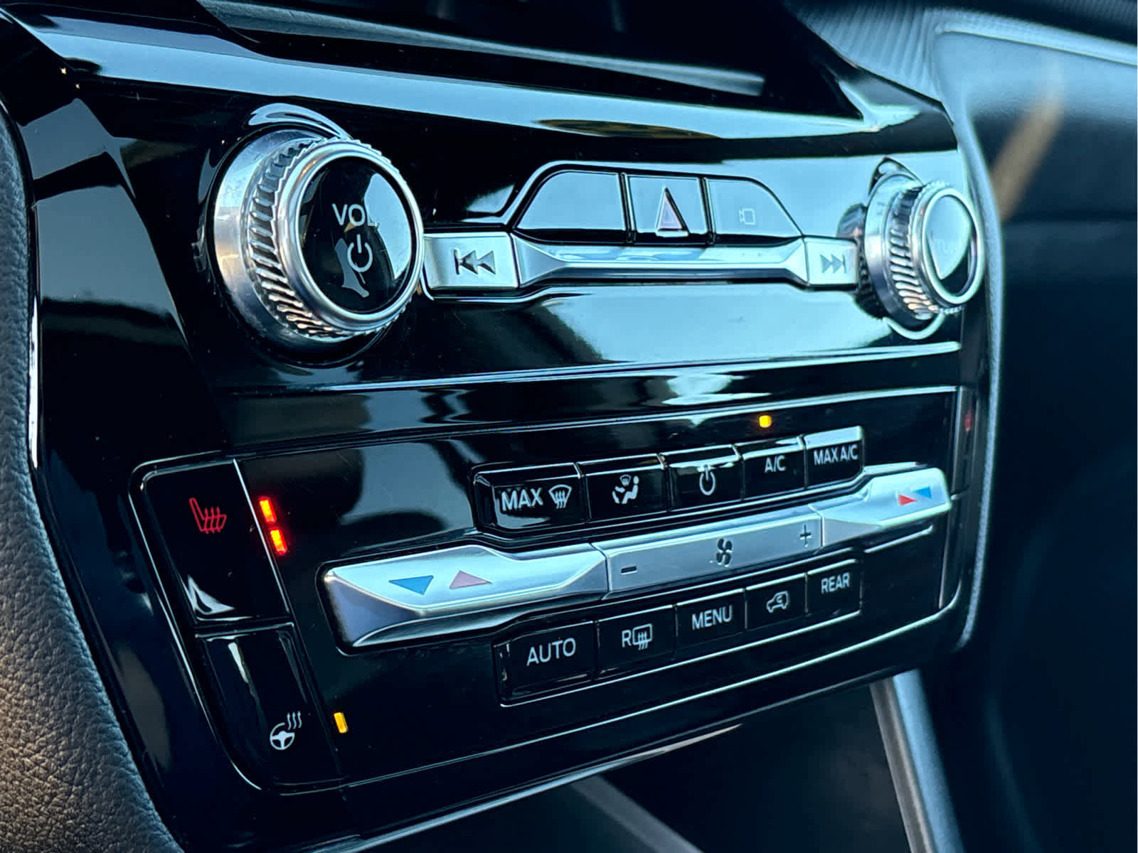 Certified 2023 Ford Explorer ST-Line w/ Class IV Trailer Tow Package image 22