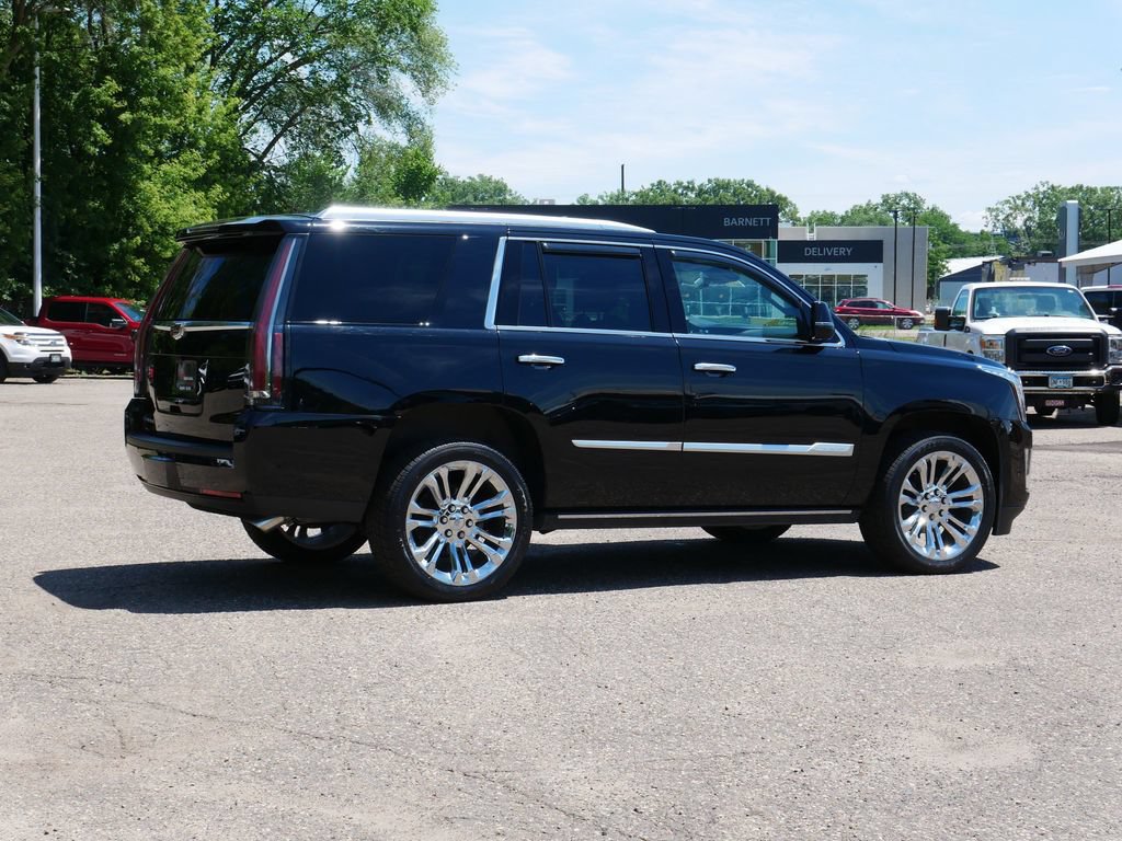 Used 2019 Cadillac Escalade Premium Luxury w/ LPO, Radiant Package AWD/4WD image 3