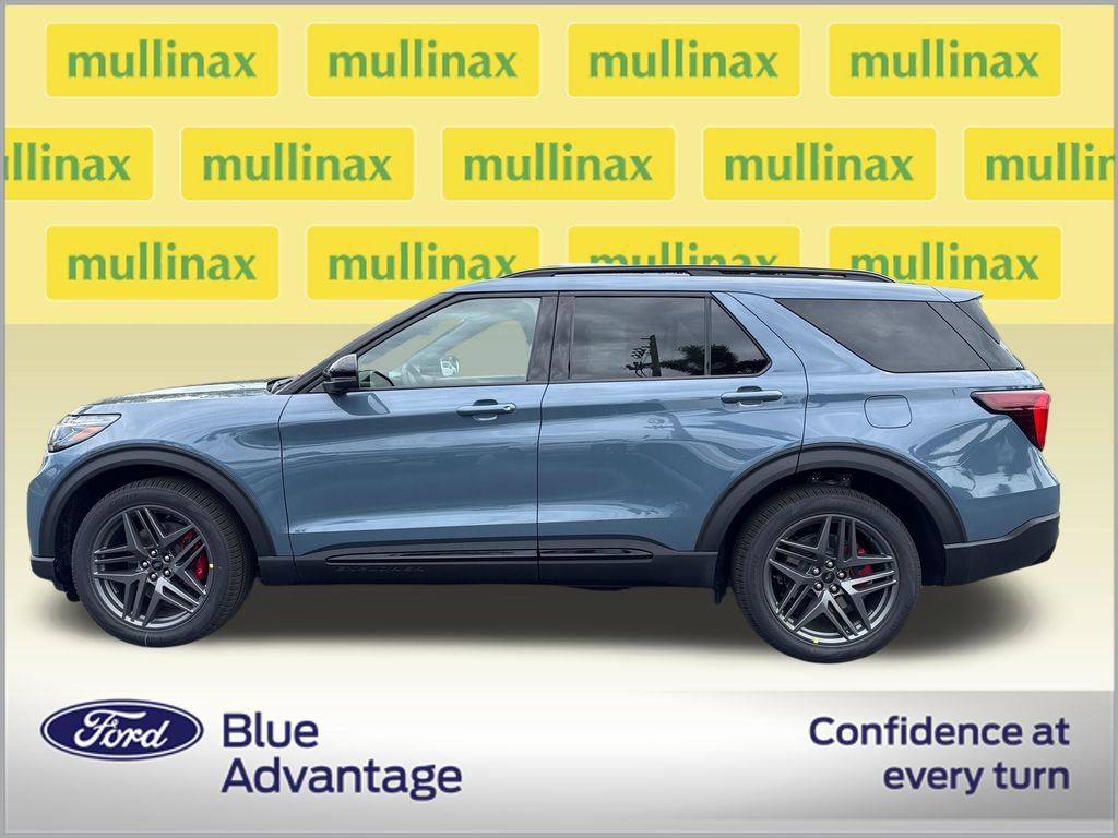 Certified 2026 Ford Explorer ST RWD image 2