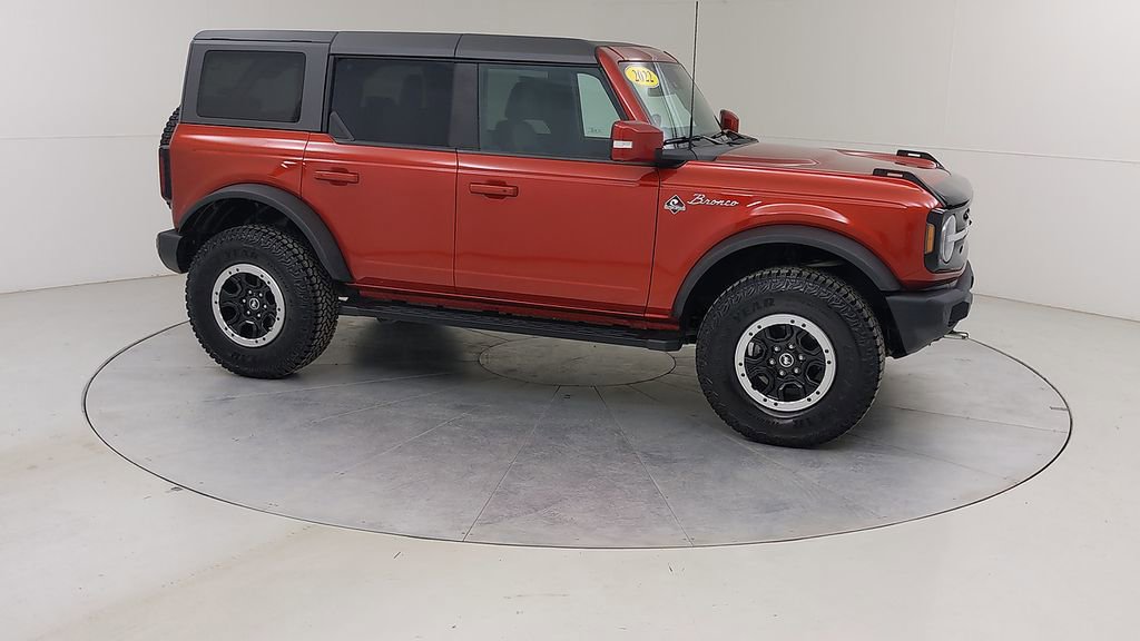 Certified 2022 Ford Bronco Outer Banks w/ Sasquatch Package AWD/4WD image 11