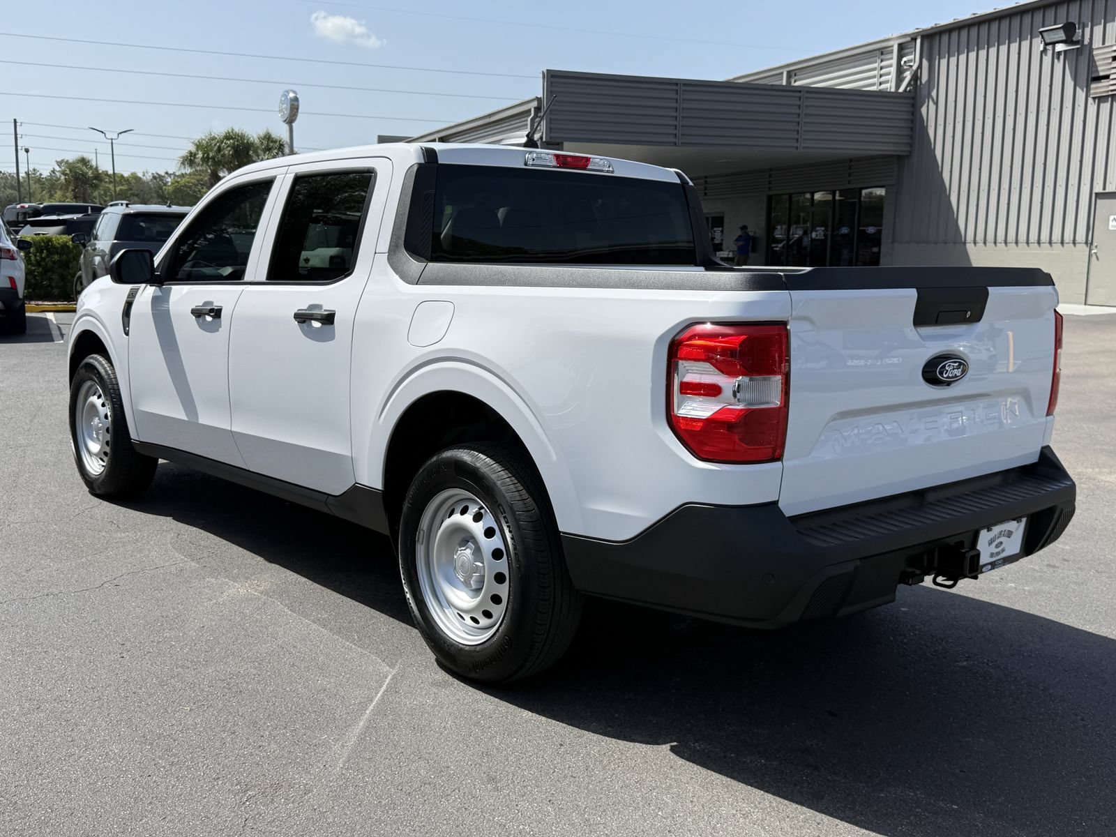 Certified 2025 Ford Maverick XL FWD image 7