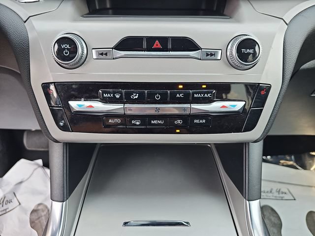 Certified 2023 Ford Explorer XLT w/ Equipment Group 202A AWD/4WD image 30