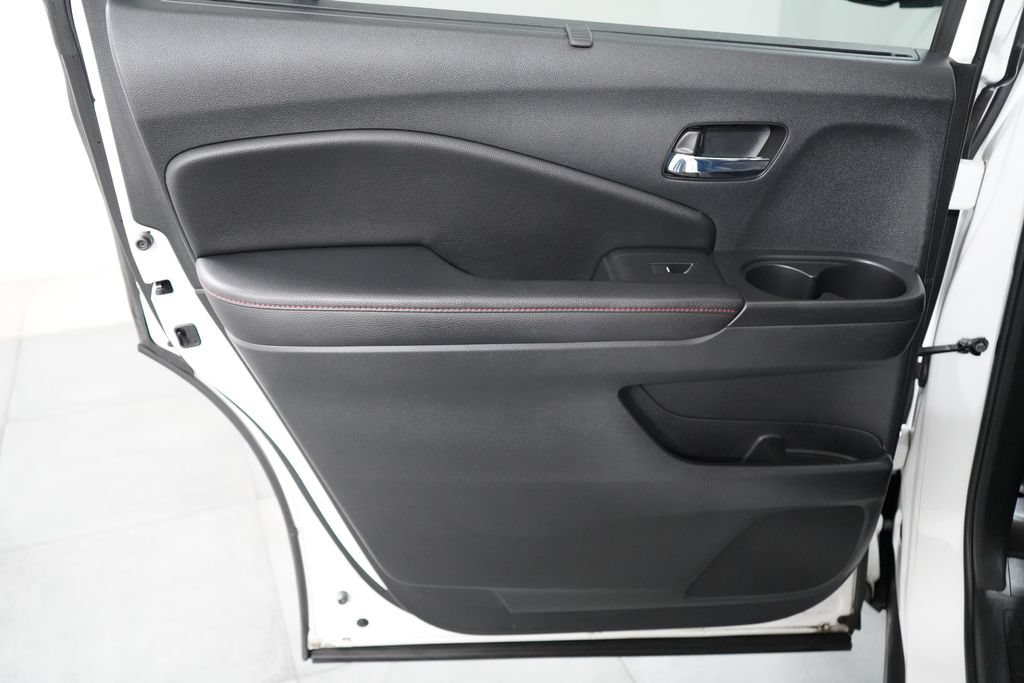 Used 2022 Honda Pilot Black Edition image 25