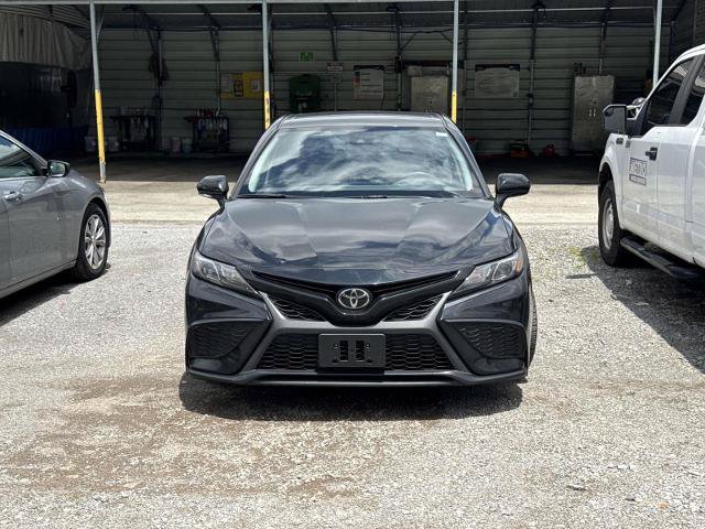 Used 2024 Toyota Camry SE FWD image 2