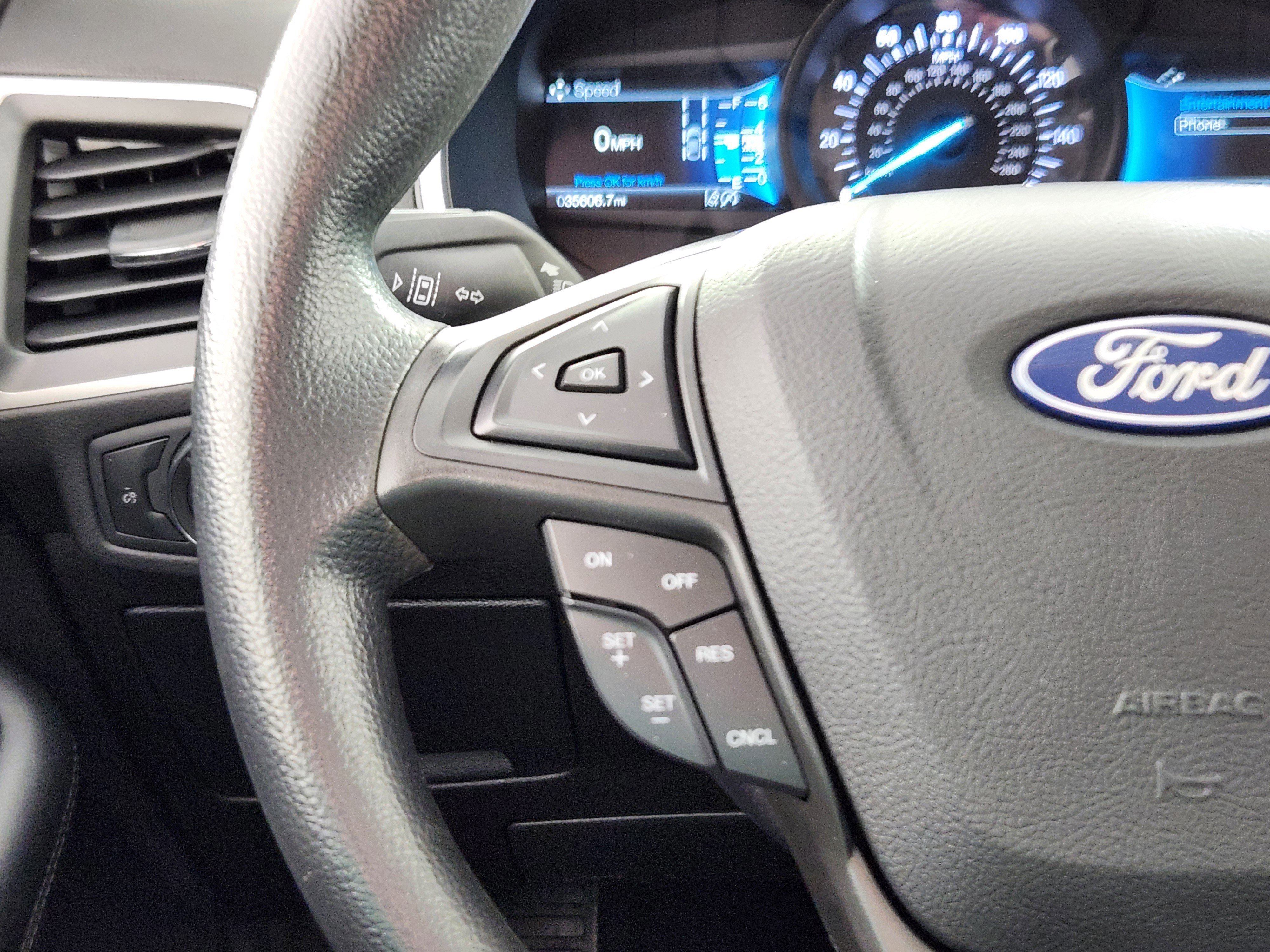 Certified 2021 Ford Edge SE image 18