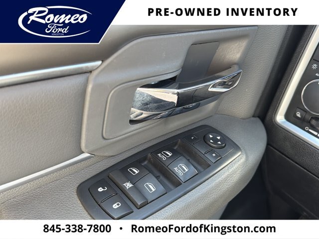 Used 2017 RAM 1500 Classic SLT AWD/4WD image 15