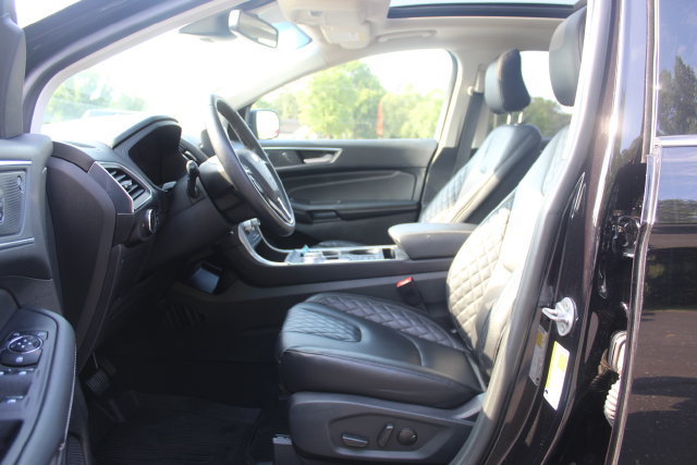 Certified 2024 Ford Edge Titanium AWD/4WD image 26