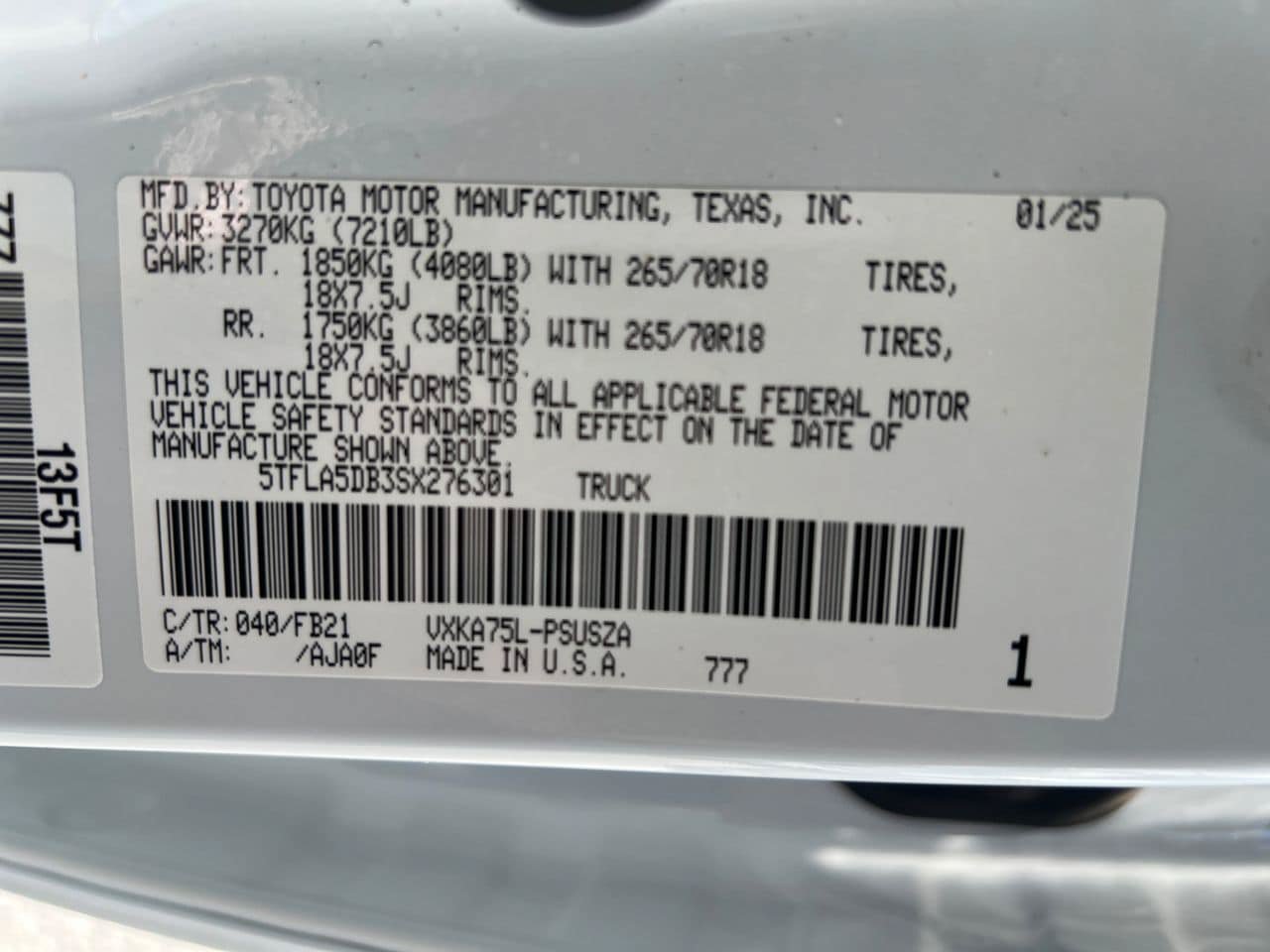Used 2025 Toyota Tundra SR5 w/ TRD Off-Road Package AWD/4WD image 34