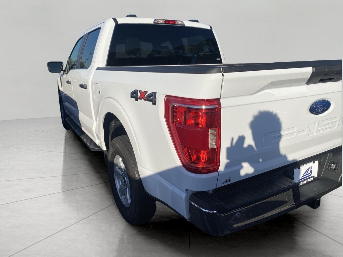 Certified 2022 Ford F150 XLT w/ Trailer Tow Package AWD/4WD image 9