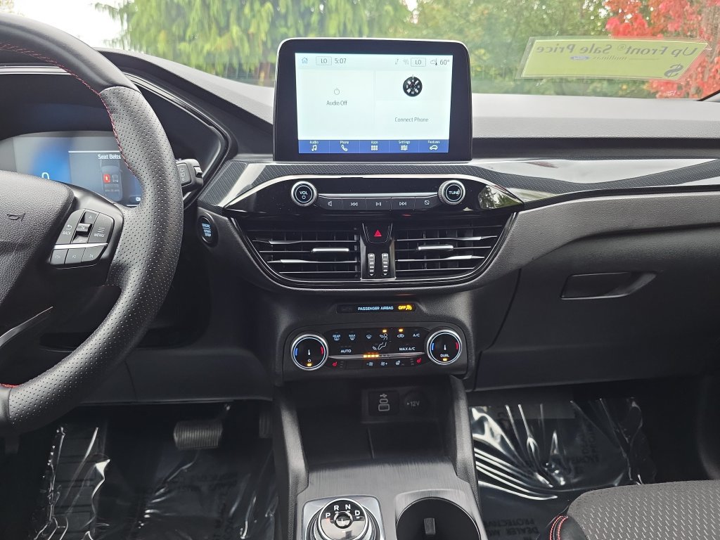 Certified 2025 Ford Escape ST-Line Select AWD/4WD image 24