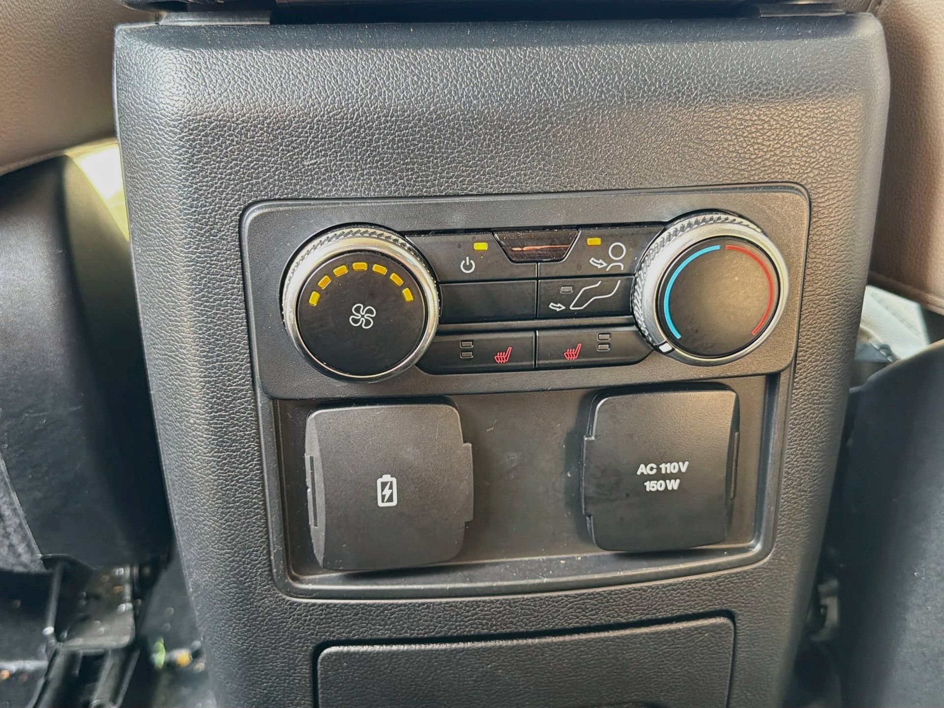 Certified 2023 Ford Explorer Limited w/ Limited Technology Package RWD image 32