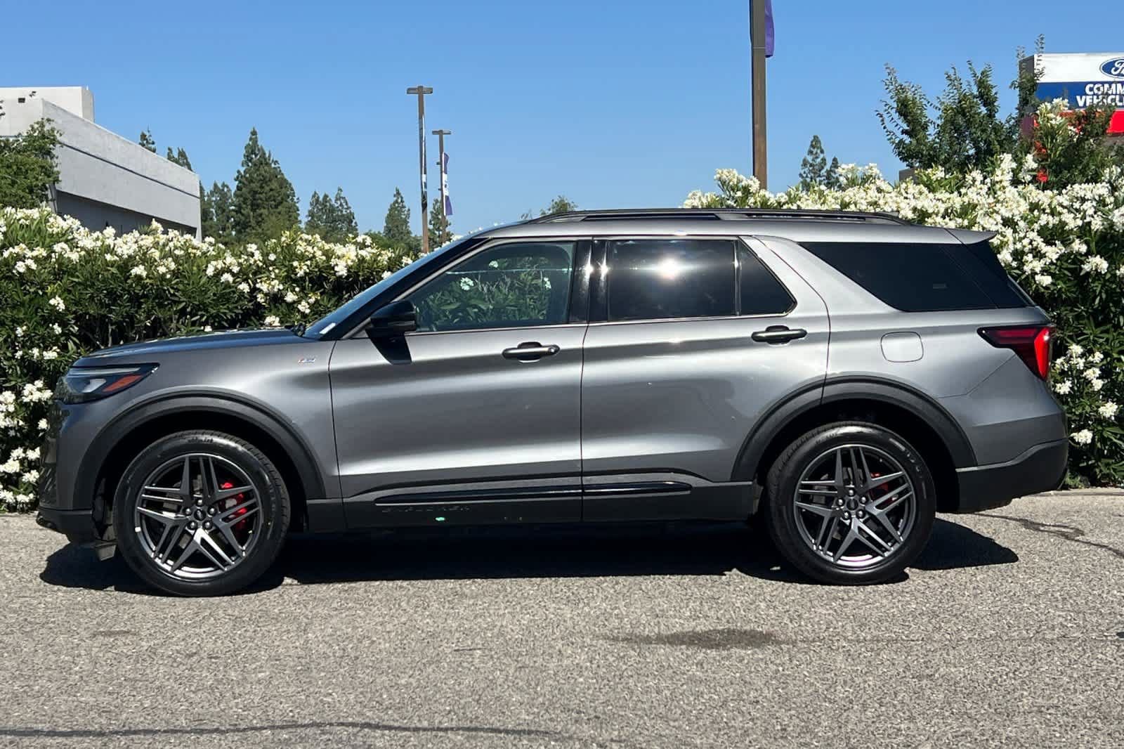 Certified 2025 Ford Explorer ST-Line w/ ST-Line Street Pack AWD/4WD image 6