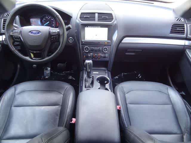 Certified 2018 Ford Explorer XLT w/ Equipment Group 202A FWD image 15
