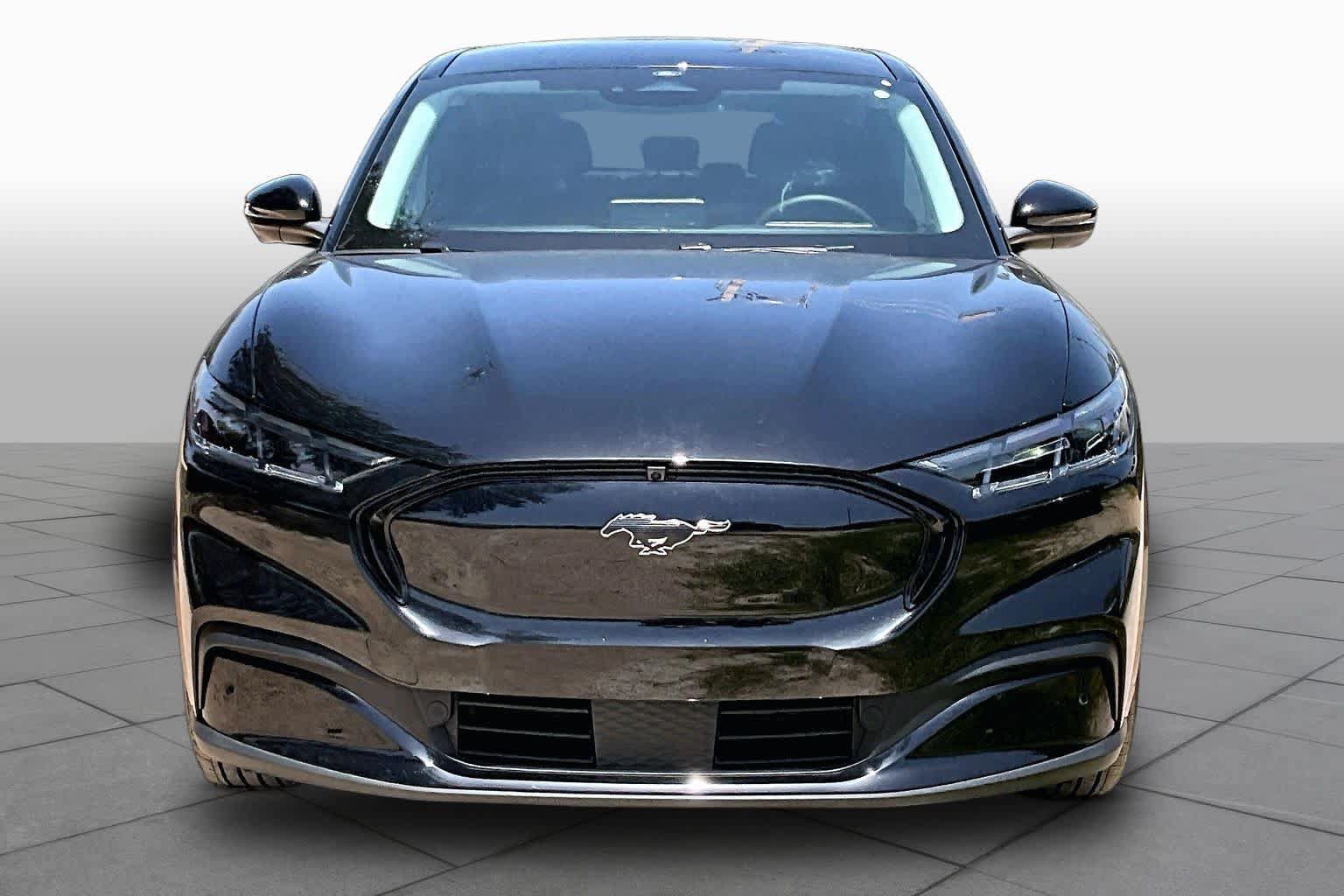 Certified 2025 Ford Mustang Mach-E Premium RWD image 3