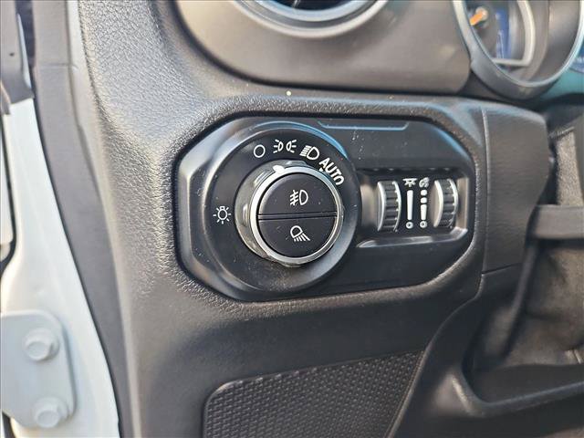Used 2020 Jeep Gladiator Overland AWD/4WD image 21