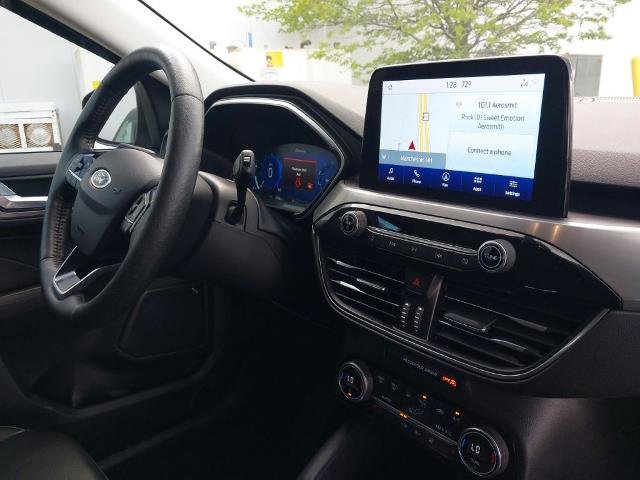 Certified 2021 Ford Escape Titanium AWD/4WD image 26