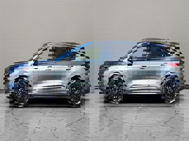 Certified 2025 Ford Escape ST-Line Elite w/ Premium Technology Package image 9