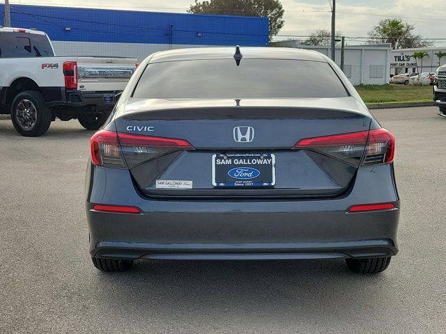 Used 2023 Honda Civic EX image 3