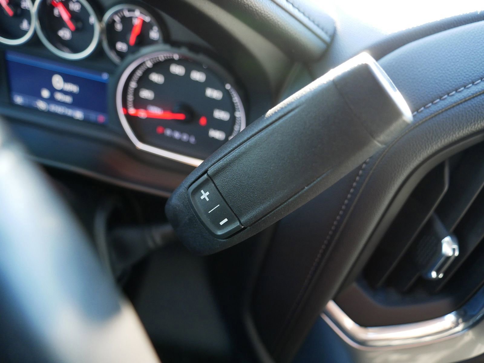 Used 2022 Chevrolet Silverado 3500 LTZ w/ LTZ Convenience Package image 29