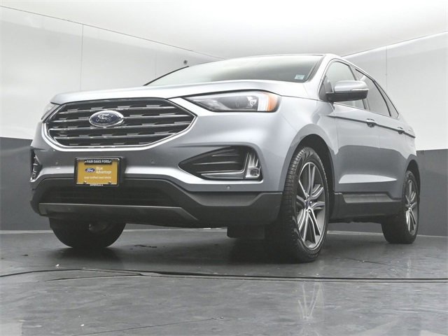 Certified 2022 Ford Edge Titanium w/ Class II Trailer Tow Package image 3
