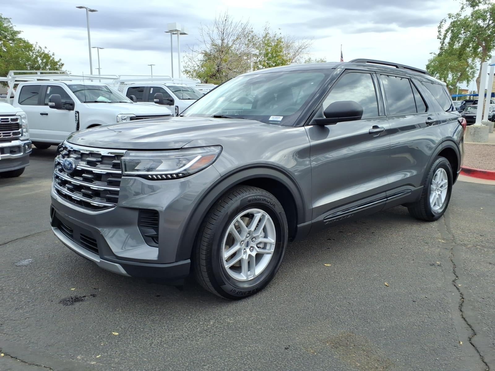 Certified 2026 Ford Explorer Active RWD image 8