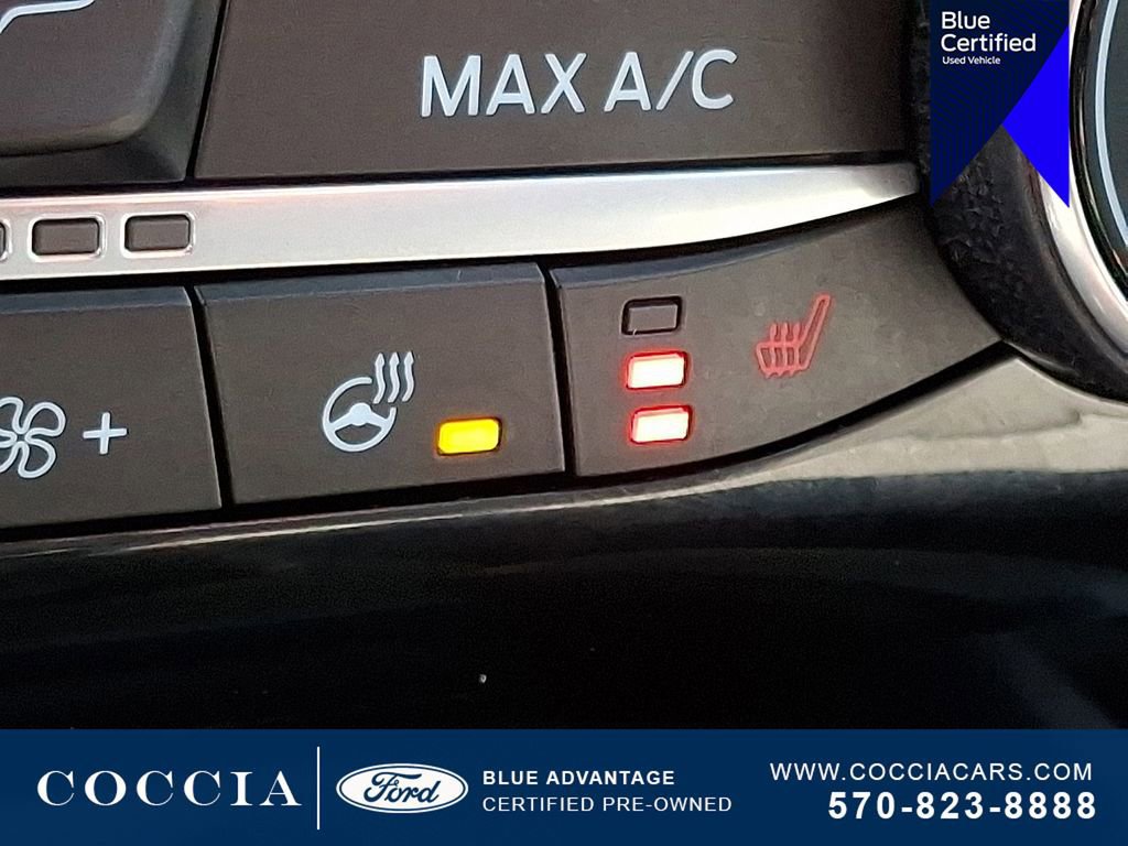 Certified 2022 Ford Escape SE w/ SE Sport Appearance Package image 23