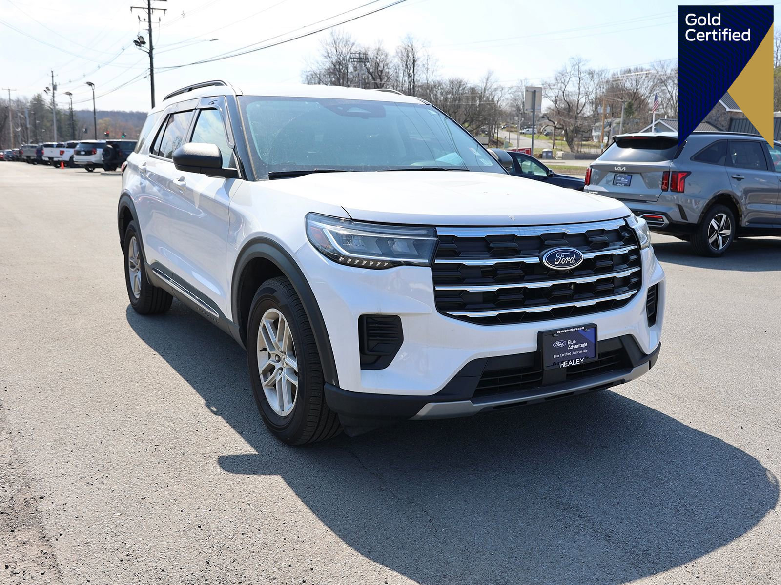 Certified 2025 Ford Explorer Active image 1