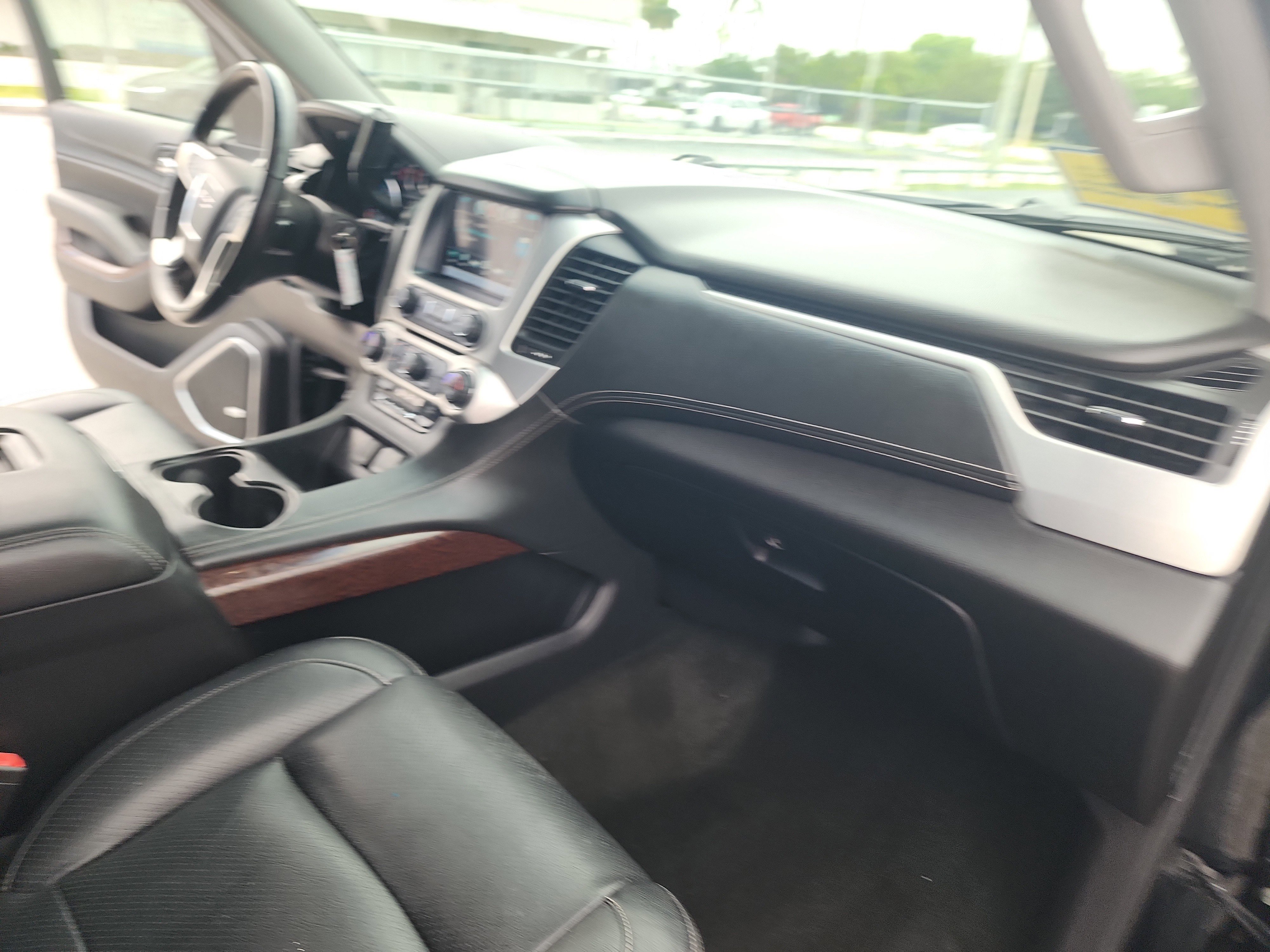 Used 2018 GMC Yukon SLE RWD image 32
