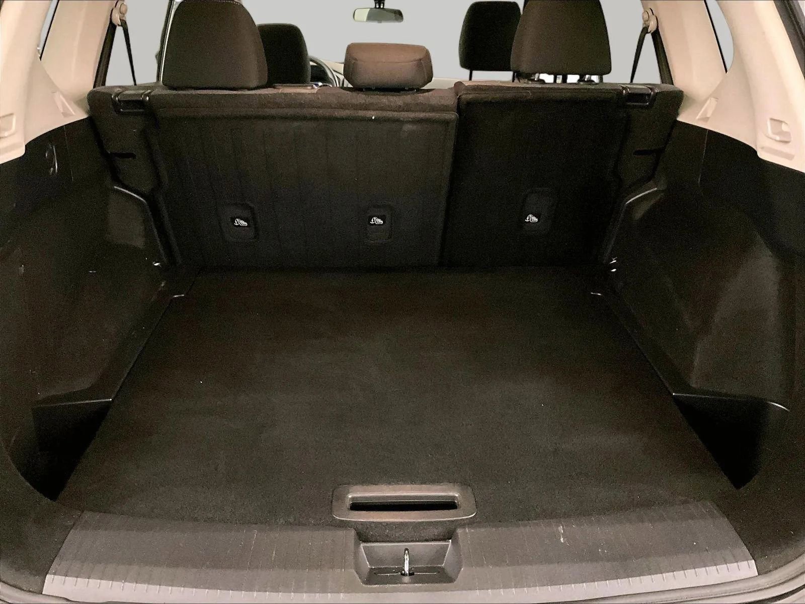 Used 2021 Nissan Rogue SV image 33