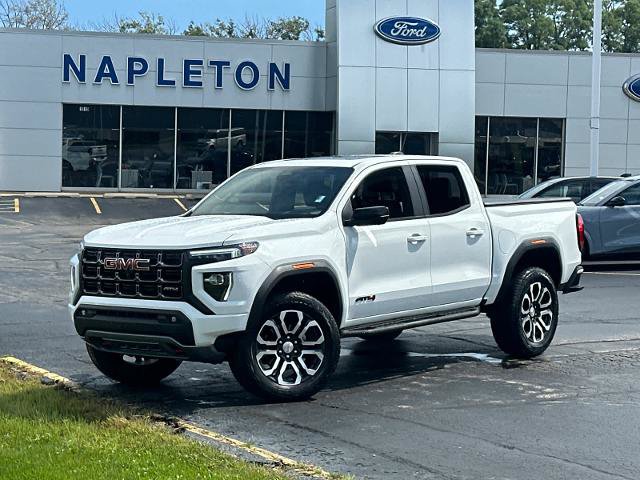 Used 2024 GMC Canyon AT4 w/ AT4 Premium Package AWD/4WD image 2