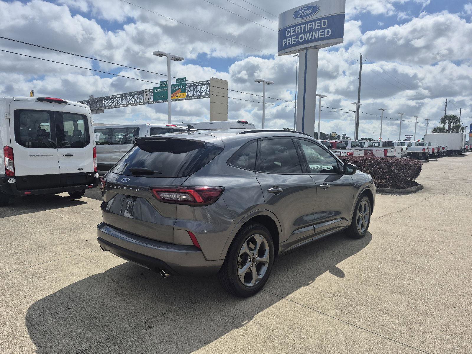 Certified 2024 Ford Escape ST-Line image 4