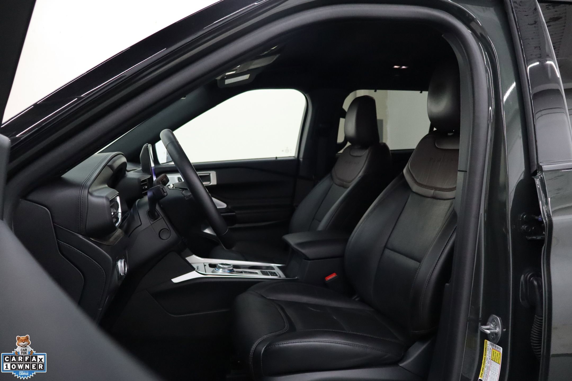 Certified 2023 Ford Explorer Platinum w/ Technology Package RWD image 13