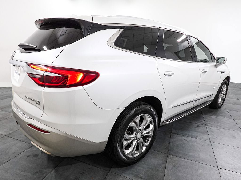 Used 2018 Buick Enclave Avenir w/ Avenir Technology Package AWD/4WD image 6