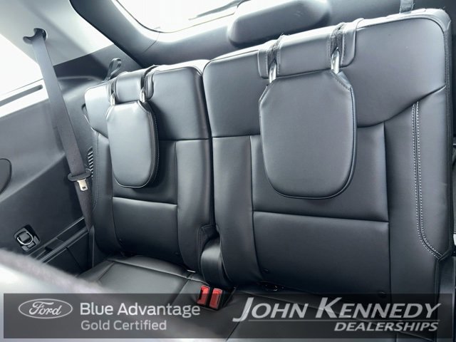 Certified 2022 Ford Explorer XLT w/ Equipment Group 202A image 36